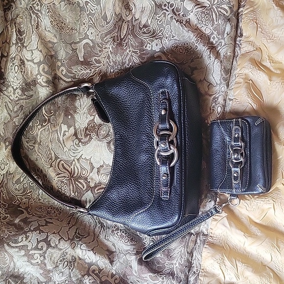 Wilson leather handbag and wallet set - Picture 1 of 12